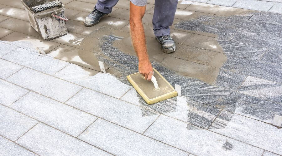 Expert flood damage restoration services in Maunaloa, HI